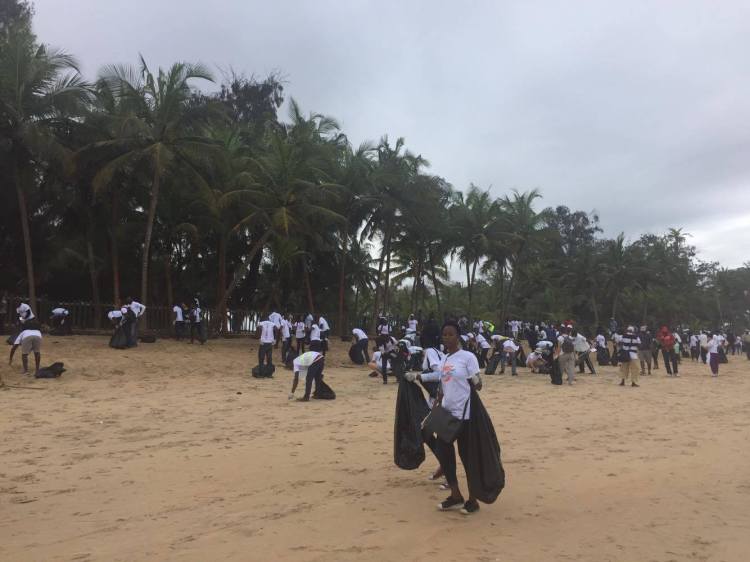 Opération "Ma Plage, Mon Pays" avec l'ambassade des USA, Coca-Cola, Bassam, Côte d'Ivoire