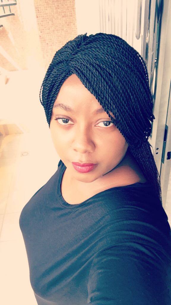 Look Make Up pour journée busy, kaleidoscope de moi, black up, rimmel, la girls, make up, femme, Bamba Aida Marguerite, côte d'ivoire, blogueuse, blog