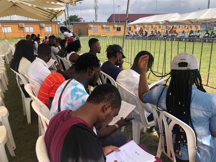 Jeunesse au rendez-vous pour les auditions MTV SHUGA BABI, kaléidoscope de moi, Abidjan, Cote d'Ivoire